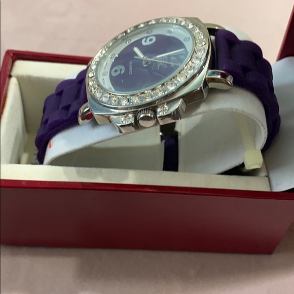 NEW Hot Kiss Purple Bling Watch - Picture 4 of 5